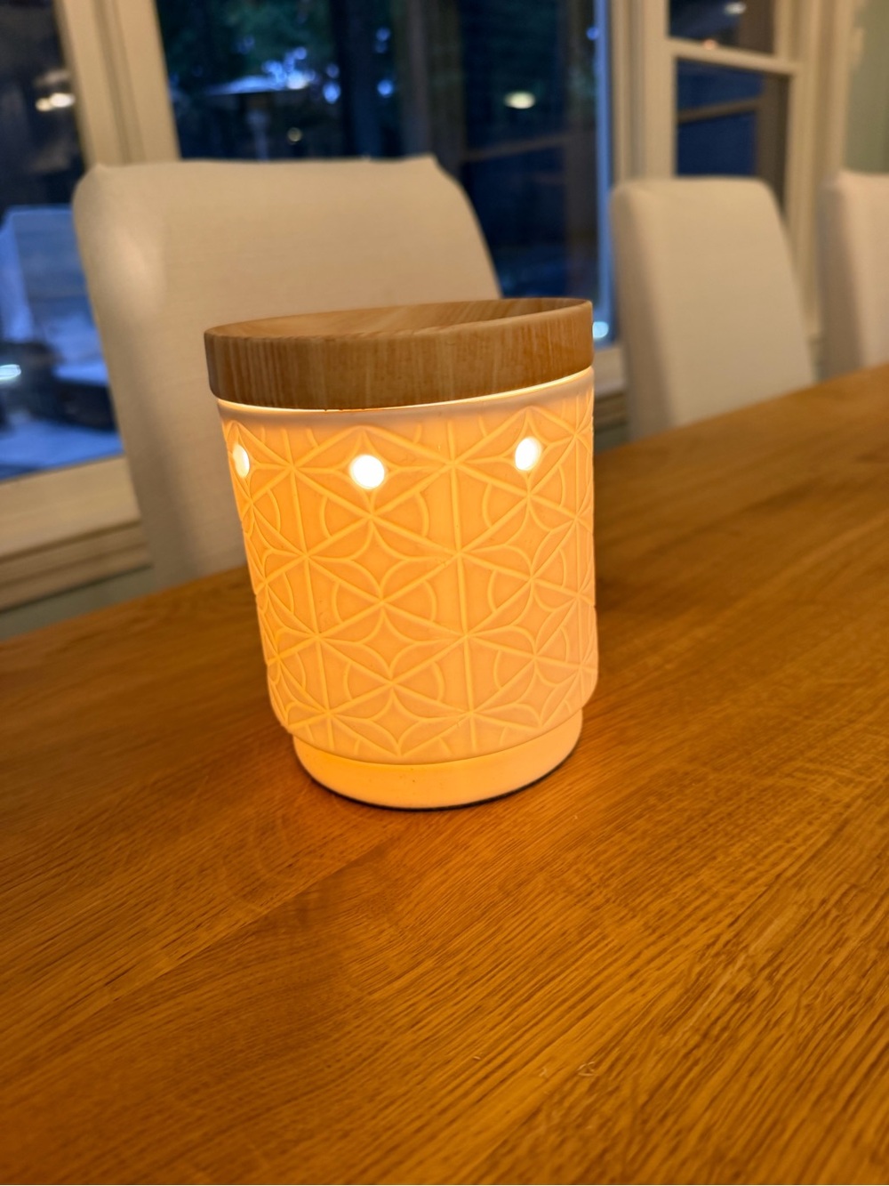 Ceramic Electric Wax Warmer with Bamboo Lid - Cream 6” height